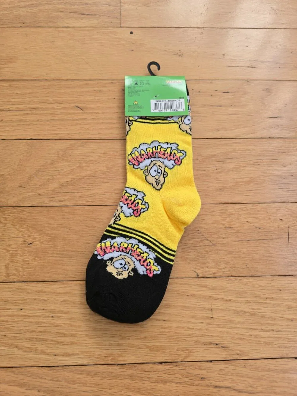 Warheads Sour Candy Yellow Black Graphic Novelty Crew Socks Kids Fits 7-10